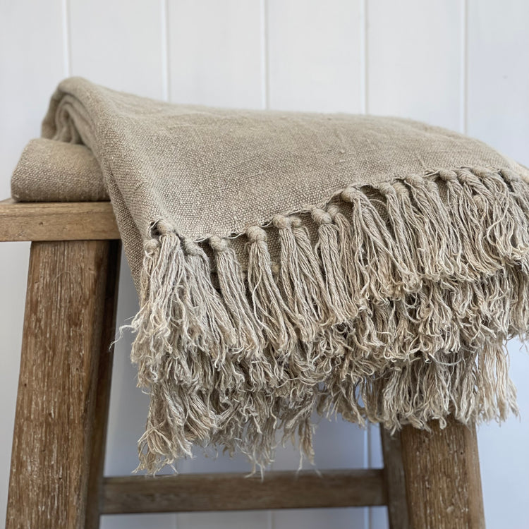 BRIAR LINEN THROW