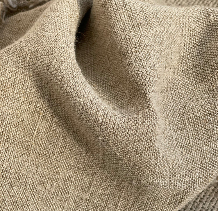 BRIAR LINEN THROW