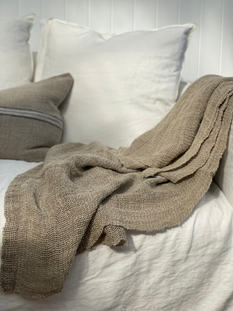 LENO HANDLOOMED LINEN THROW