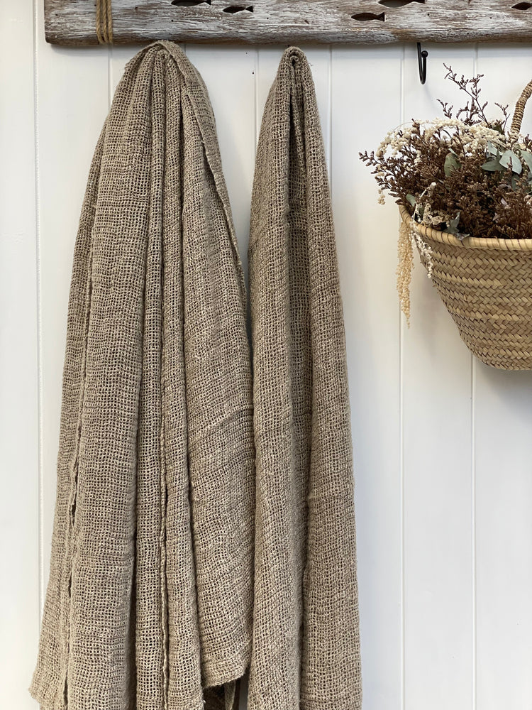 LENO HANDLOOMED LINEN THROW